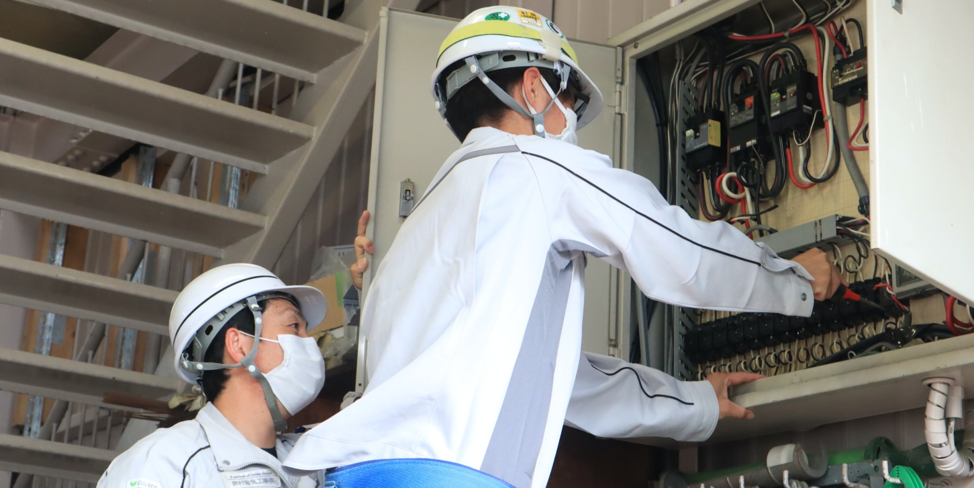 クロス職人、電気工事士 協力業者様 募集中一人親方大歓迎